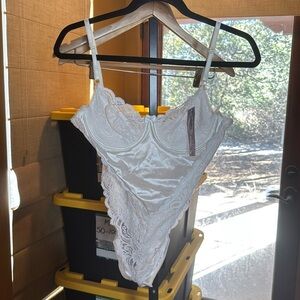 NWT Crystal Collections by Temptations White Lace Thong Teddy Size Medium